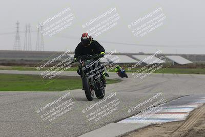 media/Nov-30-2025-TrackDaz (Sun) [[d8b22663df]]/B Group/Session 5 (Wheelie Bump)/